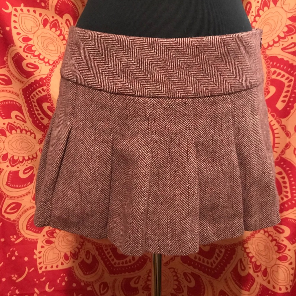 Women’s Pleated Mini Skirt